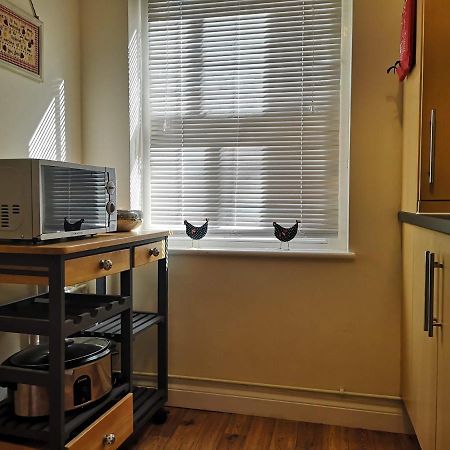 Coastal Escape Deal - 2 Bedroom House -Short Lets & Serviced Accommodation 외부 사진