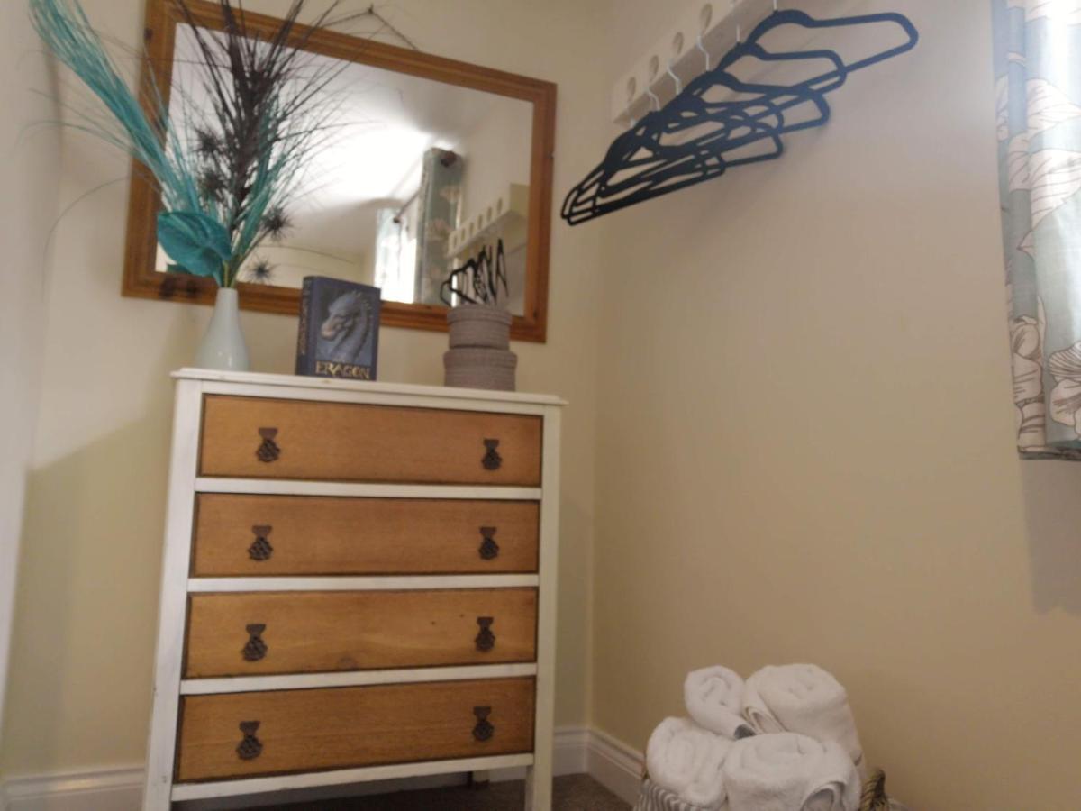 Coastal Escape Deal - 2 Bedroom House -Short Lets & Serviced Accommodation 외부 사진
